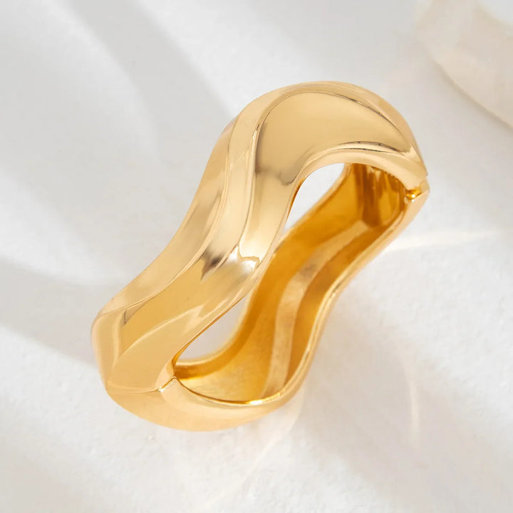 Scarlett | Bangles and Rings